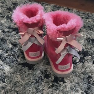 Ugg Bailey Hot Pink